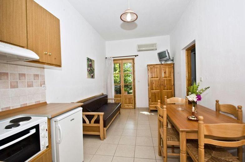Athina Apartments Neo Klima Pokoj fotografie